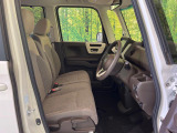 運転席シート廻りは使用感も少なく、良好な状態となっています。丁寧に使われていたことがよくわかりますね。