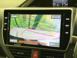 【バックカメラ】駐車時に後方がリアルタイム映像で確認できます。大型商業施設や立体駐車場での駐車時や、夜間のバック時に大活躍!運転スキルに関わらず、今や必須となった装備のひとつです!