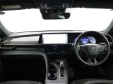操作性の良いダッシュボードと運転席周り