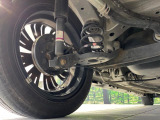 お車を安心してお乗りいただく為には、足回りの定期点検が欠かせません。サービスサポート(有償保証)では無料点検もご提供しており、安心のカーライフをお過ごしいただけるサポート体制が整っています。