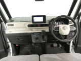 見通しのよいすっきりとした視界で、誰でも運転しやすいです。運転のしやすさは疲れにくさにも繋がりますよ♪