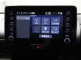 ディスプレイオーディオを装備。スマホとクルマをつなぐことで、これまでのナビに加えて、色々なサービスが楽しめます。
