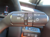 AUTOの位置にセットしておくと、暗くなったら自動でライトの点灯をサポートしてくれます!高速道路でのトンネル通過時など便利です!