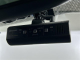 【ドライブレコーダー】映像・音声などの運転中の記録を残します。事故などを起こした起こされた時の証拠になりえますので、もしも時でも安心ですね。