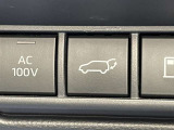 【パワーバックドア】スマートキーや運転席のボタンを押すだけでリアゲートが自動開閉!荷物を持っているときなど、リアゲートを閉めるのにとても便利な機能です!
