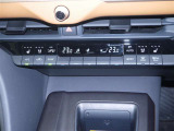ナノイーX内蔵オートエアコン/両席フロントシートヒーター&ベンチレーター/ステアリングヒーター
