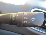 AUTOの位置にセットしておくと、暗くなったら自動でライトの点灯をサポートしてくれます!高速道路でのトンネル通過時など便利です!