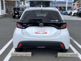 広々とした車内空間に優れた燃費性能。更にデザインも上質で人気のお車です!
