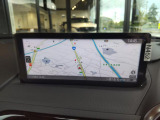 納車後どこに行こう&hellip;その思いをすぐに叶えるナビゲーションも完備しています。