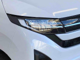 ☆オートライト機能☆車外の明るさに応じて自動的にヘッドランプを点灯・消灯。夕暮れ時やトンネルなどで役立ちます!