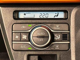 車内空調は&rdquo;AUTOエアコン&rdquo;にお任せ。運転に集中出来ますよ!