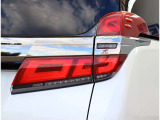 当店ではスポーツグレードや人気車種・上級グレードを主に仕入れ強化しております!中古車でお買い得感あるお車展示中となっておりますのでお客様のご来店、お見積もり依頼お待ちしております。