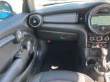 この度は当店のお車をご覧になっていただき、誠にありがとうございます。ぜひじっくりとご検討下さい。気軽にお問合せ・お見積りお待ちしております。