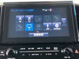 多彩なソースに対応したオーディオシステムで、お好みの音楽をお楽しみいただけます。高音質で車内を盛り上げます。
