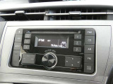 純正CD/AM/FMオーディオを装備しています。