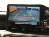 バックガイドモニターで、後方を確認しながら安心して駐車することができます。運転初心者も熟練者も必須の機能ですよ!