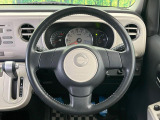 【純正革巻きステアリング】上質な革を使用することで、手にしっかり馴染みとても運転しやすいハンドルです♪