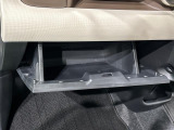 実用的な収納が、車内の各所にあります♪