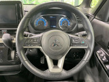 【純正革巻きステアリング】上質な革を使用することで、手にしっかり馴染みとても運転しやすいハンドルです♪