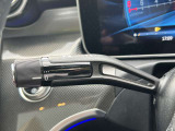 メモリー付きパワーシートが装備されている車両はシートの位置・ドアミラーの角度・ハンドルの位置を3名まで記憶出来ます。