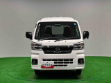 ビッグキャビンとリクライニングシートを採用,乗用車感覚の快適さ!仕事はもちろんのこと,買い物などの普段使いから趣味使いまでこなすマルチプレイヤー。ジャンボが入荷致しました。