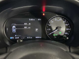 メーター内のディスプレイには運転をサポートするさまざまな情報を表示!