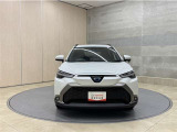 お車購入のポイントとなるフロントマスクです!シャープな目つきが印象的なデザインのヘッドランプです。