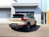 XC40 ウルトラ B4 AWD ダーク エディション サンドデューン 4WD 