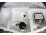 もしもの時のパンク修理キット。空気バルブに薬剤を入れて電動コンプレッサで空気を送り込むだけなので危険な作業や体力が少なくてすみます。ですがあくまで応急処置の為本修理が必要です。