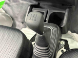 クラッチスタートシステム5速ミッション車で誤発進を防止。
