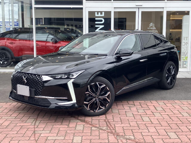 DS4 リヴォリ E-TENSE