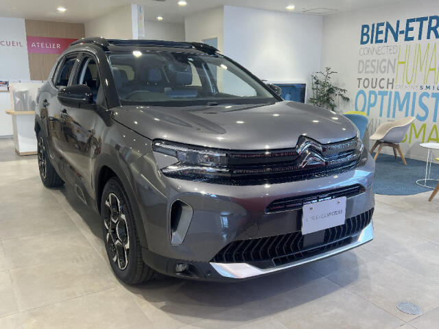 C5エアクロスSUV シャイン パック ブルーHDi ディーゼル 