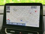 見やすい地図表示で、目的地までのナビゲーションをサポートします。スムーズなルート案内で、初めての道でも安心です。