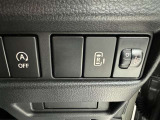 アイドリングストップ機能がついているので、停車時にエンジンを止めて燃料消費を抑えます。環境にもお財布に優しいですね♪