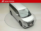 両側パワースライドドア付きだから、狭い駐車スペースなどでの乗り降りラクラク♪小さなお子さまのいるご家庭には嬉しい装備です。