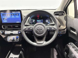 ステアリングスイッチ付き。前方から目を離すことなく操作することが可能です。