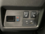 【前席+後席シートヒーター】寒い日に重宝するシートヒーターを後席にも装備!エアコンより早く温まってくれるので寒がりの人も安心ですね♪エアコンの温風は乾燥するから苦手、という方にもをおすすめです。
