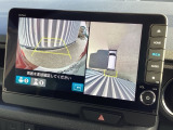 バックカメラも装備しております。車庫入れの苦手なお客様も安心!重宝してくれます!