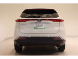 明るく視認性の良いLED式テール&ハイマウントストップランプ採用で、後続車に対して自車の存在をアピールすることて安全性を高めます!