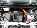 1.8LガソリンエンジンとモーターのHVシステムは、燃費が大変良く、財布に優しい維持費です。また、システムの信頼性も高く、ご安心してお乗りいただけます。
