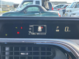 視認性の高いメーター類は、運転に必要な情報をドライバーへ的確に伝えます。洗練されたデザインも魅力です。