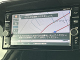 見やすい地図表示で、初めての場所でも安心。渋滞情報もリアルタイムで確認でき、スムーズな移動を支援します。遠出の頼れる相棒です。