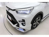 LEDヘッドライトです。デザイン性がよくとても明るいので、夜間の走行や悪天候でも安心です。しかも長寿命!