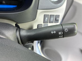 操作しやすいウインカーレバーで、スムーズな車線変更をサポートします。安全確認と合わせて、より安全な運転を。