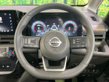 【純正革巻きステアリング】上質な革を使用することで、手にしっかり馴染みとても運転しやすいハンドルです♪
