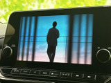 停車中にテレビや動画をお楽しみいただけます。長距離移動の際の休憩時間に、リラックスしたひとときを過ごせるのが魅力です。