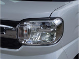 【ヘッドライト】省電力で長寿命の明るく運転しやすいLEDヘッドランプです。明るく照らすので暗い夜道からお客様を守ってくれます。お近くのスズキ自販島根までお越しください。