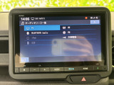 テレビやラジオ、Bluetooth Audio、USBなどの音源が一覧表示され、使いたい項目を選びやすい画面です。気分や利用環境に合わせて音楽や放送をお楽しみいただけます。