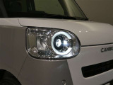 LEDヘッドライトです。デザイン性がよくとても明るいので、夜間の走行や悪天候でも安心です。しかも長寿命!