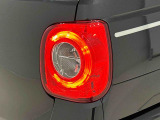 丸目で愛嬌のあるデザインのLEDリヤコンビネーションランプ(LEDストップランプ)が省電力・長寿命化を実現。